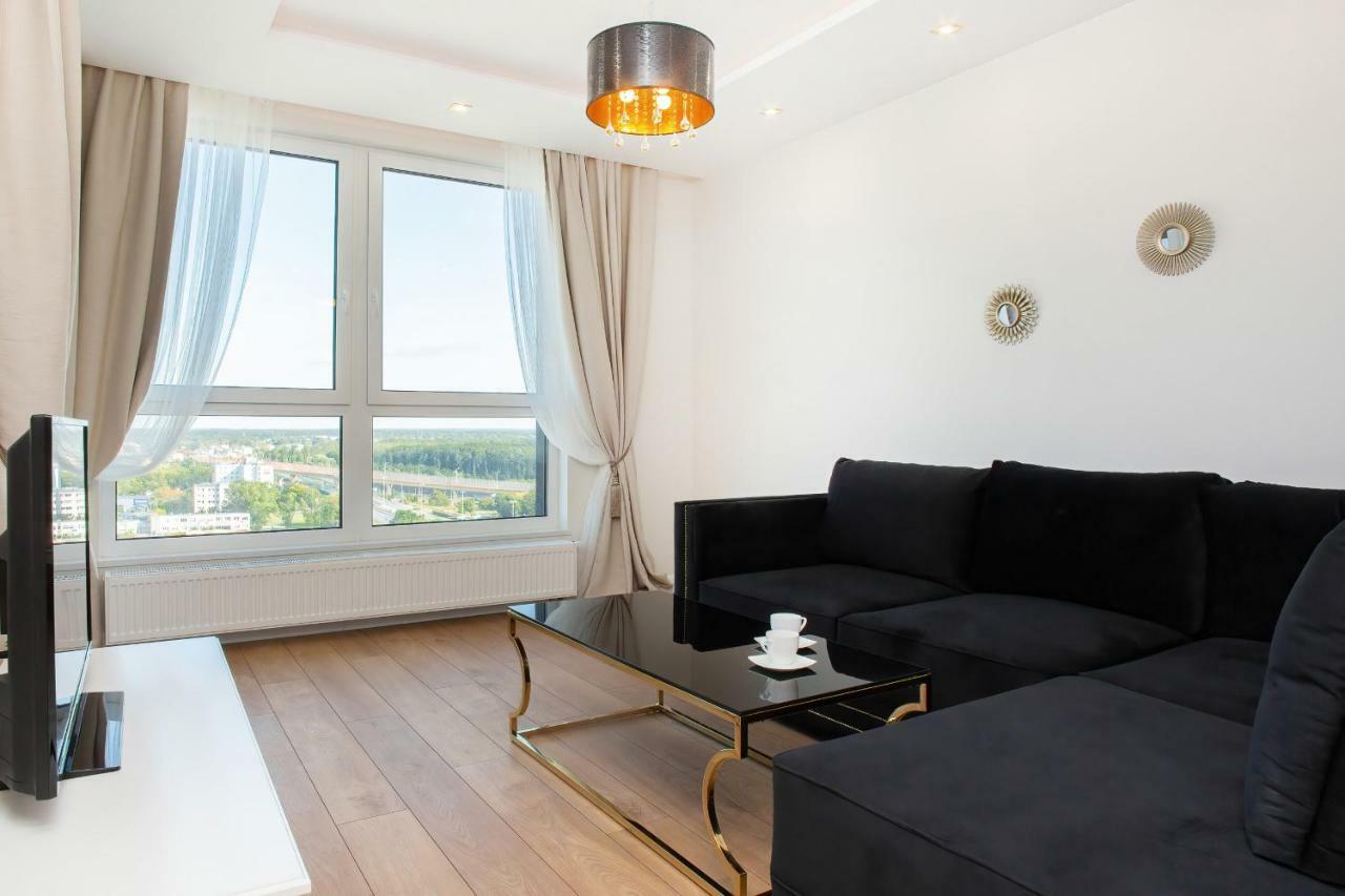 Apartments Aura Sky By Noclegi Renters Varşovia Exterior foto